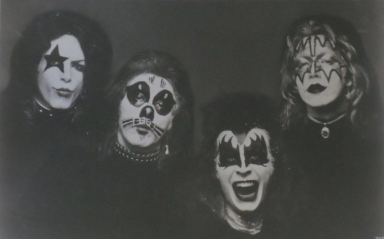 Kiss_debut_album_photo_session_(1974).jpg